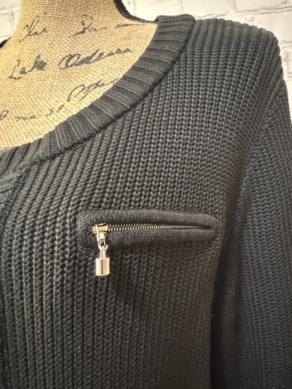 NWOT So Ca St John Classic Zip-Front Women's Sweater Cardigan w/Pockets - Picture 2 of 7